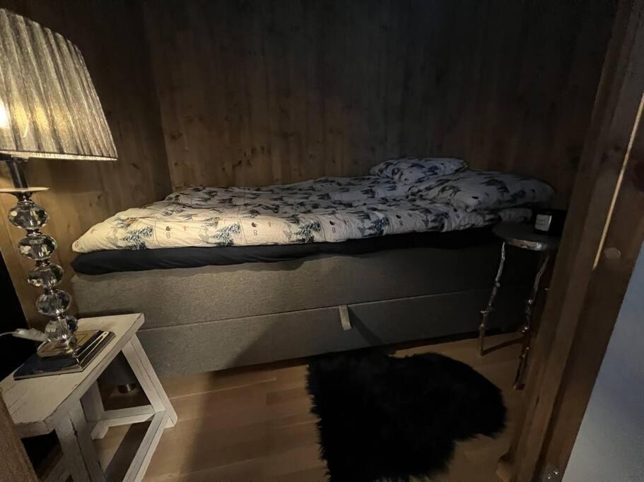 Attraktiv & Smart Funkishytte Pa Nes Strandhager. Arnes  Luaran gambar