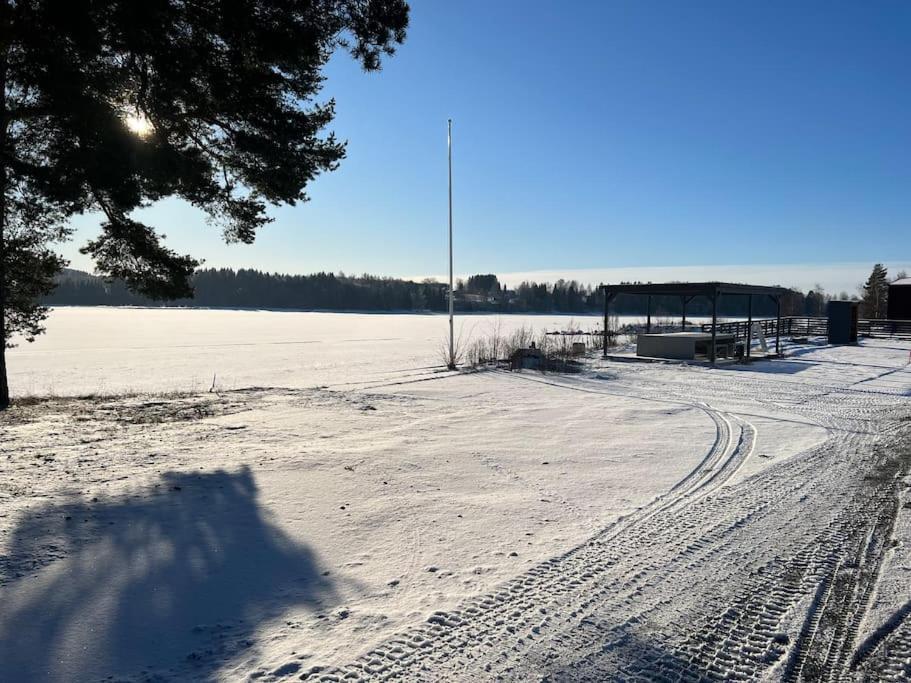 Attraktiv & Smart Funkishytte Pa Nes Strandhager. Arnes  Luaran gambar